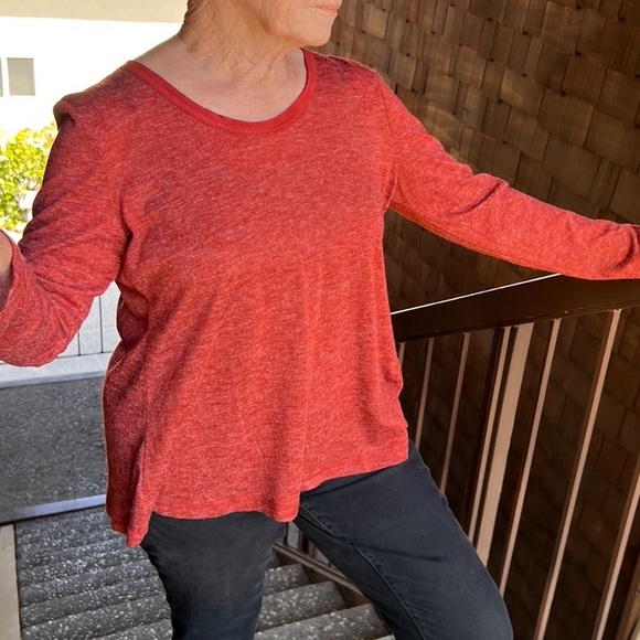 Mur Mur Rust orange split back long sleeve tee top Medium - Picture 2 of 13